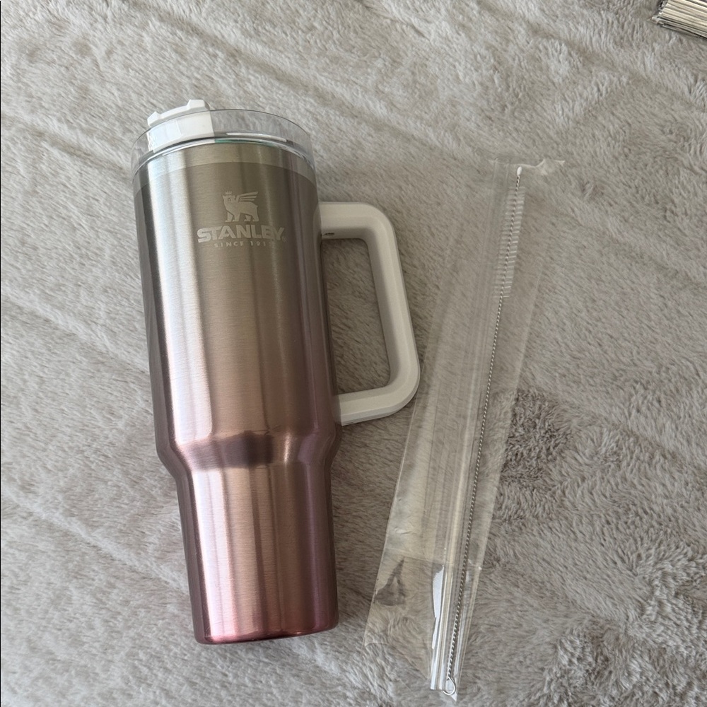40 oz. Stanley Cup with lid and straw, ombré silver